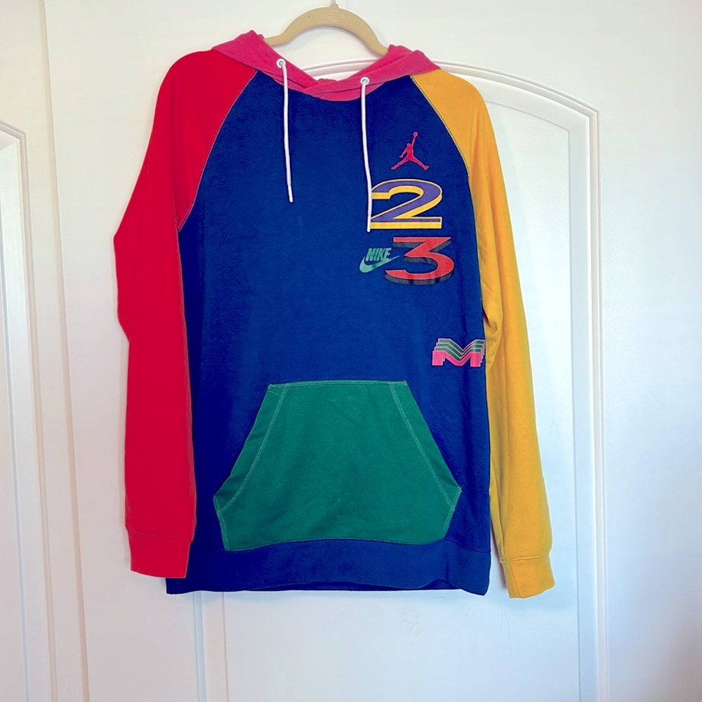 Nike vintage 90s style sweatshirt.